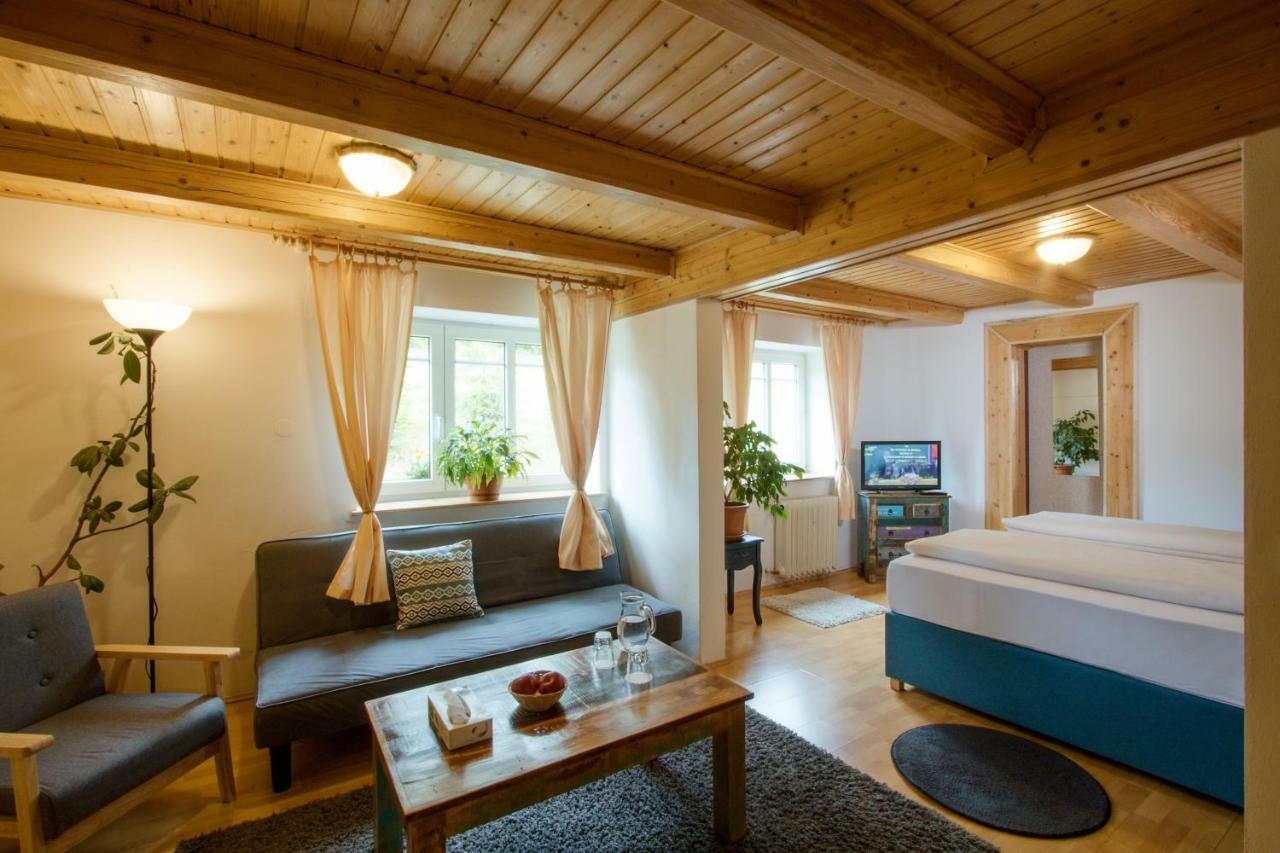 Rodinny Hotel Kaiser Desná エクステリア 写真